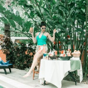Hamsa Nandini Instagram - Been having too much fun, these last few days. Sorry for disappearing 😊. 
But here I am with the most liked pics of 2020!
.
#mostlikedphoto #top10posts #swanstories