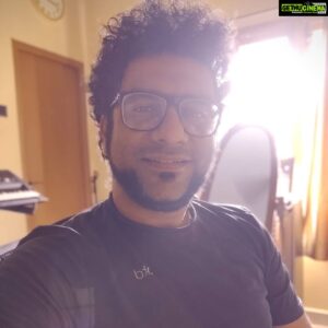 Haricharan Instagram - Happy Republic day ! Such a happy morning seeing the news on the #padmaawardees 

Heart -warming to see a Padma Vibhushan for our Dear SPB sir and a Padma Bhushan for our Beloved @kschithra amma 
My sincere praNams and Wishes to @jayashriramnath madam for the PadmaShree and the amazing #Sridharvembu Avl and Solomon Paapaiyya avl and PappammaaL for their Relentless work and Service.