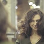Huma Qureshi Instagram – On days like this, when my hectic shoot life leaves my hair in a perpetual mess, I love squeezing in my quick, personalized 20 minute in-salon treatment by Serie Expert Powermix by @lorealpro. YES, you heard that right, 20 minutes is all it takes!! This #InstantHairFix, is an absolute saviour on any bad hair day! 
THANK YOU @geetanjalisalon & 
@lorealpro. 
#lorealprofindia #instanthairfix #serieexpert #sp #hairtransformations Geetanjali Salon