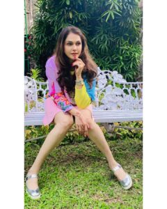 Isha Koppikar Instagram - Every girl has a bit of pink in her personality. Wear it loud and proud.

#sunday #sundayfunday #sundayvibes #pink #pinkandpowerful #fashion #ootd #beyourself #seizetheday #beproudofyourself