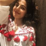 Iswarya Menon Instagram - Lazy kinda day 💆‍♀️ ✌️