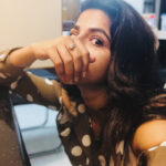 Iswarya Menon Instagram - This is WAt happens to me when m hungry 🤓🤪 . #creepyme #foodie #foodfirst #givemefood #worstbehavior
