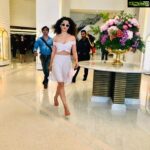 Kangana Ranaut Instagram - Off to a cover shoot! . . Outfit: @shop_alexis Shoes: @jimmychoo Sunnies: @tomford @turakhiaoptics . . Project: @pankhurifetch, @fetch_india Styling: @stylebyami, @shnoy09, @mala_agnani Photo: @frozenpixelstudios Makeup: @anilc68 Hair: @alipirzadeh . . . . . #KanganaRanaut #KanganaAtCannes #QueenAtCannes #GreyGooseLife #LiveVictoriously