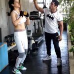 Kangana Ranaut Instagram - The grind is real. This is what it takes to get red carpet ready for cannes. 😅 . . . . #Cannes2019 #KanganaAtCannes