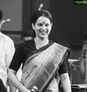 Kangana Ranaut Instagram - With the blessings of Jaya Ma we completed one more schedule of Thalaivi- the revolutionary leader. After corona many things are different but between action and before cut nothing changes. Thank you team @vishnuinduri @shaaileshrsingh #alvijay
