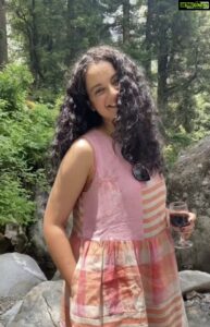 Kangana Ranaut Instagram - for her family, and because of lockdown there are no tourists in the valley. The result? A freedom-filled and happy time in the valley that she hasn’t seen in years. Nature has a way of healing us and everything has a silver lining, we need to look for it!