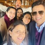 Kangana Ranaut Instagram - It's a fun and frolic day for the Ranauts. The family got together for a delicious lunch at Kangana's Bua Ji's house in Manali. Here are a few pictures from the gathering. . . . . . #KanganaRanaut #FamilyTime Manali, Himachal Pradesh