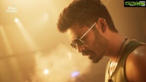 Karthick naren Instagram - Promo of #PolladhaUlagam from #Maaran

Full video song from tomorrow 7pm!
@dhanushkraja @gvprakash @sathyajyothifilms