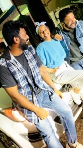 Keerthi shanthanu Instagram - That’s why we never rushed 😅
Midnight madness 🙃😬😜
With @shanthnu & my bro @inst.prasanna 🤗
#Dont #rush #dontrush