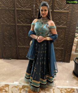 Kratika Sengar Instagram - #superfun #familia #cocktail #maedfortj ❤️ Style by : @stylebysugandhasood Outfit by : @mergeforeverclothing Assisted by : @jangidpooja1998 @soniajaiswall Taj Aravali Resort & Spa, Udaipur