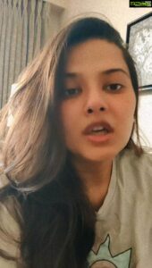 Kratika Sengar Instagram - Buri nazar se bacho aur COVID-19 se bhi 😑