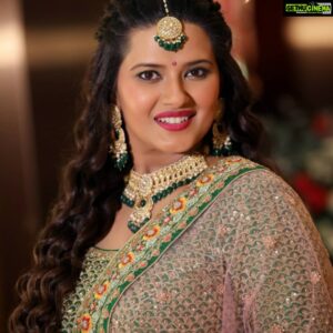 Kratika Sengar Instagram - Dheere se labo pe pighalta hai sawal, tu zyada khubsoorat hai ya tera khayaal... ❤️
@nikitindheer
.
.
.
.
Jewellery by @beenarahejafinejewellery ❤️