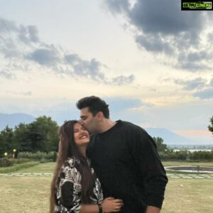 Kratika Sengar Instagram - ❤️ Thankyou.. Very grateful, for all the love and good wishes 😘😘
#birthdaypost