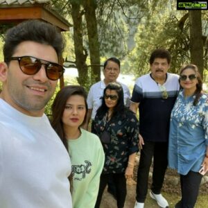 Kratika Sengar Instagram - Familia❤️
#jmd
#grateful