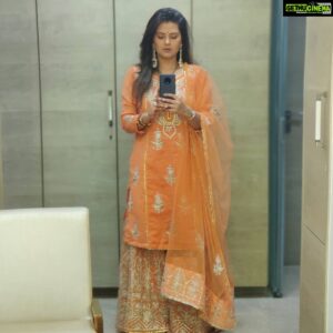 Kratika Sengar Instagram - Wish you all a very Happy Karwachauth ❤️
Love your loved ones and yourself 💕