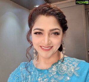Kushboo Instagram - #Loveblues 💙💙
#DancevsDance2 @colorstvtamil