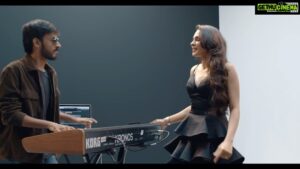 Leon James Instagram - If you haven’t heard our new track “Unna Vida Maaten” yet feat. Andrea Jeremiah, check the link In my bio to watch the full song! 😃 @therealandreajeremiah