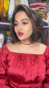 Madhavi Latha Instagram - #love #emotional #sadness #lovefeelings #movies #teluguactress #nityamenon😍 #voiceown #reels #instagood