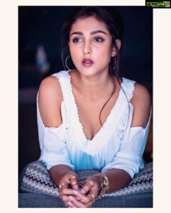 Madhu Shalini Instagram - 🤍🕊