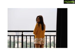 Madhu Shalini Instagram - Good night peach... 
PC~ @molletisandeep 

#PortraitPerfection  #PortraitOfTheDay #SelfPortrait #PortraitPhotography  #InstaPortrait  #PortraitsFromTheWorld #MoodyPortraits #yellow #actress #indianfilmactress #candid #beingmyself #pitctureoftheday #picoftheday #madhushalini 
#OOTD #Style #InstaFashion  #WomensFashion  #WhatIWore #FashionDiaries #FashionWeek #FashionStyle #StyleBlog  #StreetFashion #OutfitOfTheDay