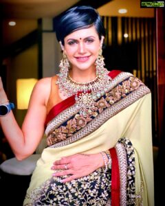 Mandira Bedi Instagram - Bengali Wedding Day. 
.
.
@sabyasachiofficial @azotiique @adapt_studios