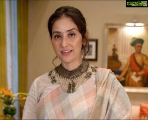 Manisha Koirala Instagram - “Look for the magic in every moment.”
#magicalmoments #magicalgirl #lifeisbeautiful #stayinspired 💝