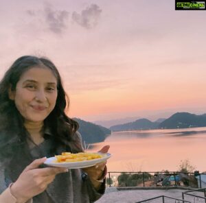 Manisha Koirala Instagram - The prettiest and the most soulful quite lake.. life is still, peaceful and perfect when sitting n watching the sun set here ❤️ #begnaslake #pokhara