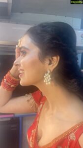 Meenakshi Dixit Instagram - Blockbuster Bangarraju ❤️

@nagarjuna.akkinenifb 

#nagarjunaakkineni #nagarjuna #nagachaitanya #bangarraju #superhit #telugucinema #vanity #meenakshidixit #reelsinstagram #reelitfeelit