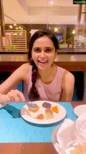 Meenakshi Dixit Instagram - Meetha ❤️
Mee with a sweety tooth ☺️😀

#meenakshidixit #desserts #instafood #reels #instagramers #reelsinstagram #food #reelitfeelit