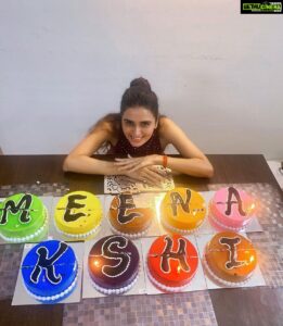 Meenakshi Dixit Instagram - This Day ❤️ 

Thank you for pouring in all the love 😇 feels so special 

#thankyou #birthdaycake #birthdaywishes #birthdaygirl #12october #happiness