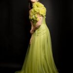 Mehrene Kaur Pirzada Instagram - Spotlight 🌟