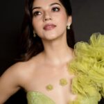 Mehrene Kaur Pirzada Instagram - #filmfaresouthawards2019 Outfit: @rudrakshdwivedi Earrings: @izaarajewellery MUA @chisellemakeupandhair Pic: @kiransaphotography Styled by @officialanahita