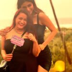Mouni Roy Instagram - Seeing each other, hearing each other’s annoying voices, eating and dancing together make us very happyyyyy! @w_goa @rohiniyer thank you for making it happen 🤩 @spicetraders_w @sylviagoa @rockpoolgoa @woobar_wgoa @awayspagoa @tanveerkwatra @natsravi @rockpoolgoa W GOA