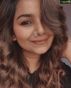 Mrudula Murali Instagram - Hello curls•