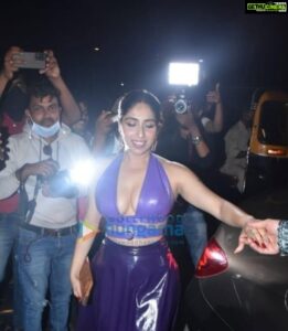 Neha Bhasin Thumbnail - 23.5K Likes - Most Liked Instagram Photos