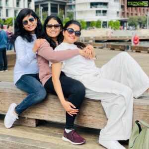 Nithya Ram Instagram - Day out with friends🤗
.
.

.
.
Pc: @chiruadapa