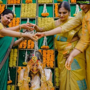 Nithya Ram Instagram - 💛
.
.
.
.
.
.
.
.
@iam_divya_raj 
@preethi_srinivas2018 
@padmini.jagadeesh 
Pc: @raj.rj