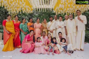 Nithya Ram Instagram - 😊i m blessed with an incredible family♥️
#celebratinglife #weddingdairies❤️ #familygoals #familyphotography #mylovelycousins❤️
.
.
.
pc: @raj.rj