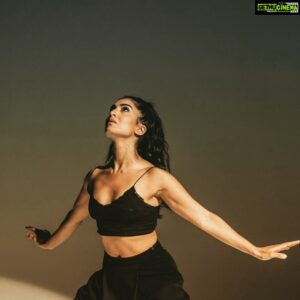 Pallavi Sharda Instagram - When I dance, I fly.

Still by @iamhuntercohen during the shoot of Witness by @rosieldarling ft. @rajivdhall 🦋