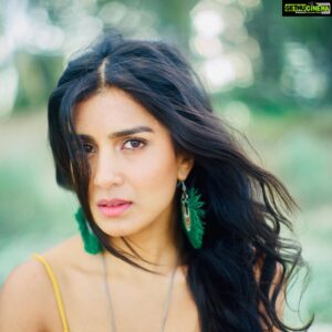 Pallavi Sharda Instagram - Eye sandy.

Shot on a beach not so long ago by the talented @rubybell. Missing them green and gold shores.