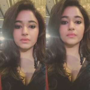 Poonam Bajwa Instagram - #attheevent#whenthephonebecomesthemirror#