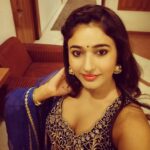 Poonam Bajwa Instagram – #haircheck✔#allset#traditional#@hairstylebynisha