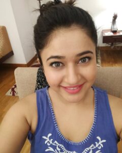 Poonam Bajwa Instagram - Gud eve