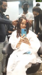 Preetika Rao Instagram - Thank-you Sameer for personally supervising my look at your Salon @sameersalmanitheartist 

@sameersalmani
You and your team are Supremely Stylish and Talented ! 

Thankyou for the fantabulous look...♥️☺️https://instagram.com/sameersalmanitheartist?utm_medium=copy_link

Thankyou Charul Malik for my day at this salon ... 💕 world class!

...
...
....
....
....

#hairfashion #hairdresser #salon #hairacademy #hairdresser #hairstudio #haircare #haircut #hairstyles #reelitfeelit #reelkarofeelkaro #makeupreels #eyemakeup #eyemakeupideas #fashuonblogger #actorslife #behindthescenes #sameersalmani #preetikarao