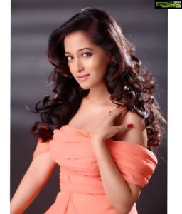 Preetika Rao Instagram - @shankaranaturalsindia ! 

SHANKARA is a Luxury cosmetics brand associated associated with the Sri Sri Tatva products group and Art Of Living India..

SHANKARA has a range of Naturally formulated Oils and Cosmetics with Ayurvedic recipes that are carefully formulated according to the tri-doshas vatta pitta and kafa 

I have personally tried all their products and highly recommend their Kumkumadi oil for face , their oil based natural underarm deodorant sticks , their head massage Oils... 😊👍

First grade 100 percent natural products ! 

#naturalmakeup #naturallipbalm #naturallips #naturalipsticks #organicskincare #orgaincmakeup  #naturalmakeupbrands #naturalskincare #naturalskincare #lipsticks #lipcare #lipmoisturizer #srisri #srisritatva #artofliving #artoflivingindia

Shop :  https://www.shankara.in/