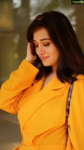 Preetika Rao Instagram - Where Am I ...any guesses ? 🌴🌤

#mango #mangocolor #mangocoat #fashion #fashionblogger #photography #photoshoot #nomakeuplook #haircut #leopardprint #leopardprinteverything #leopardpants #leopardbag #love #fashionlooks #lockdown #mumbailockdown #covidshoots #reelitfeelit #reelkarofeelkaro