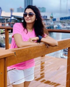 Priya Bhavani Shankar Instagram - Cheers to beach hair, tan skin, flip flops and sandy toes 🌞🌊💃🏻