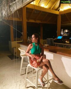 Raiza Wilson Instagram - Ideal 😍
#sunsetbar at the @kurumba_maldives 

Outfit: @s9resortwear
Styling: @stylekarma.bynupur
Assisted by: @styledbysakshizeal