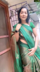 Ramya Subramanian Instagram - Started my year right ☺️🙏🏻💯.
 
And to play dress up with this beautiful song rendered by a cutie named @sivaangi.krish ♥️

#LifeFeelsGood #GodIsKind #GratefulThankfulBlessed #HereWeGoAgain