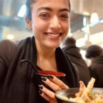 Rashmika Mandanna Instagram - 24/11/21. Dear diary- This is what my 1st day in Paris looked like. 🌸😁 Ps: I was thinking of doing a photo dump of my Paris trip rather than tell you by text what all had happened.. 😄 so here.. 😚 Paris Aéroport - Charles de Gaulle (CDG)